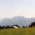 Gegenüber erhebt sich die Reiteralm