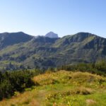 Widderstein hinter den Ochsenhofer Köpfen Widderstein hinter den Ochsenhofer Köpfen