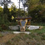 Extravagantes Bankerl am Aussichtspunkt