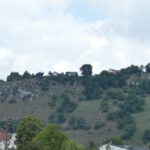 Felsen über der Altmühl, die Häuser oben gehören schon zu Ihrlerstein