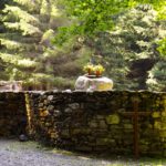 Kapellenruine von außen...