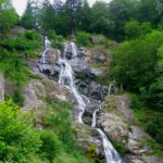 Der höchste Wasserfall Baden-Württembergs. Viele behaupten sogar, es sei der höchste Deutschlands, aber da hat der Röthbachfall bei Berchtesgaden deutlichst die Nase vorne. Andererseits gehört Bayern ja angeblich nur formal zu Deutschland... Der höchste Wasserfall Baden-Württembergs. Viele behaupten sogar, es sei der höchste Deutschlands, aber da hat der Röthbachfall bei Berchtesgaden deutlichst die Nase vorne. Andererseits gehört Bayern ja angeblich nur formal zu Deutschland...
