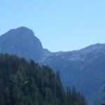 Kleiner Hundstod, daneben glänzt das Ingolstädter Haus im Sonnenlicht