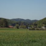 Im Hintergrund Kuhfels und Rumpelfels