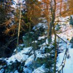 Links (östlich) geht es ziemlich steil runter