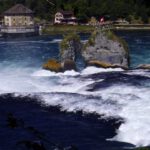 Dank der Vorstufe schäumt es schon oberhalb der Mittelfelsen