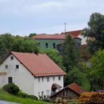 Brauerei Fuchsberg mit Maibaum Brauerei Fuchsberg mit Maibaum
