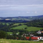 Auf der anderen Seite des Svatobor kommt man nach Petrovice