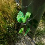 Kleine Glaskunst an der Infotafel Kleine Glaskunst an der Infotafel