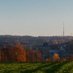 Die Hohe Linie überragt Irlbach