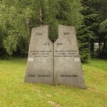 Dienstbier-Genscher-Denkmal