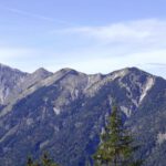 Der Kamm von der Soiernspitze über die Krapfenkar nach Osten Der Kamm von der Soiernspitze über die Krapfenkar nach Osten