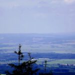 Im Vordergrund Bad Kondrau, wo das Mineralwasser herkommt