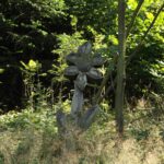 Holzkunst am Lehrpfadrand