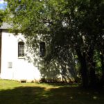 Die Gruft von der Seite