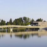 Unterer Stadtteich mit der neuen Brücke und dem Hotel Seenario Unterer Stadtteich mit der neuen Brücke und dem Hotel Seenario