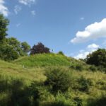 Die Überreste des Bergfriedes von Norden